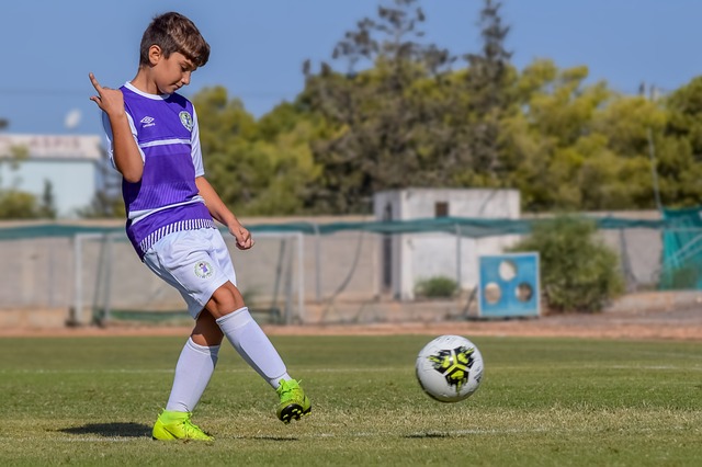 估计冠军还是蓝月亮！曼城已跨赛季24场英超不败且近10场全胜.